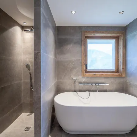 Σαλέ De Luxe Familial Avec Piscine Et Sauna, Proche Des Pistes Et Commodites A Le Praz - Fr-1-568-37 *